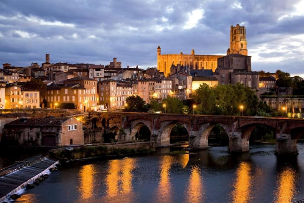 Charmante Yourte Contemporaine Carmaux Bagian luar foto