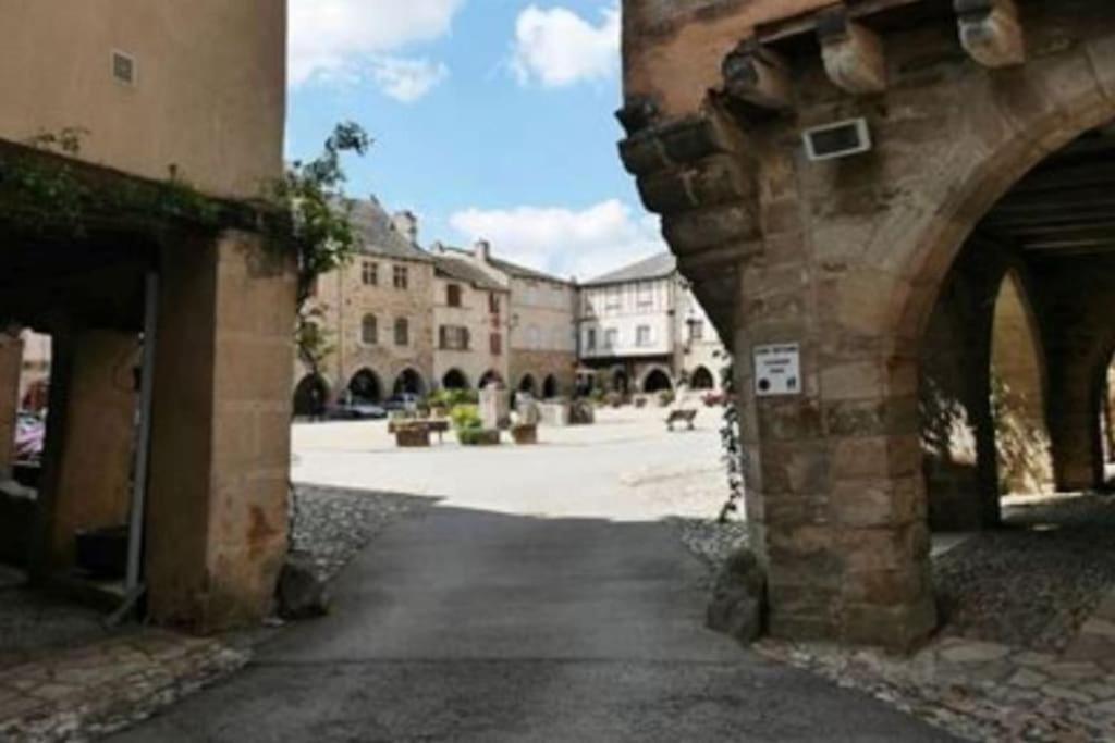 Charmante Yourte Contemporaine Carmaux Bagian luar foto
